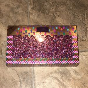 Tarte high performance blush clutch